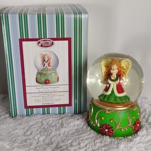 Musical Angel Praying Waterglobe  - Picture 1 of 8